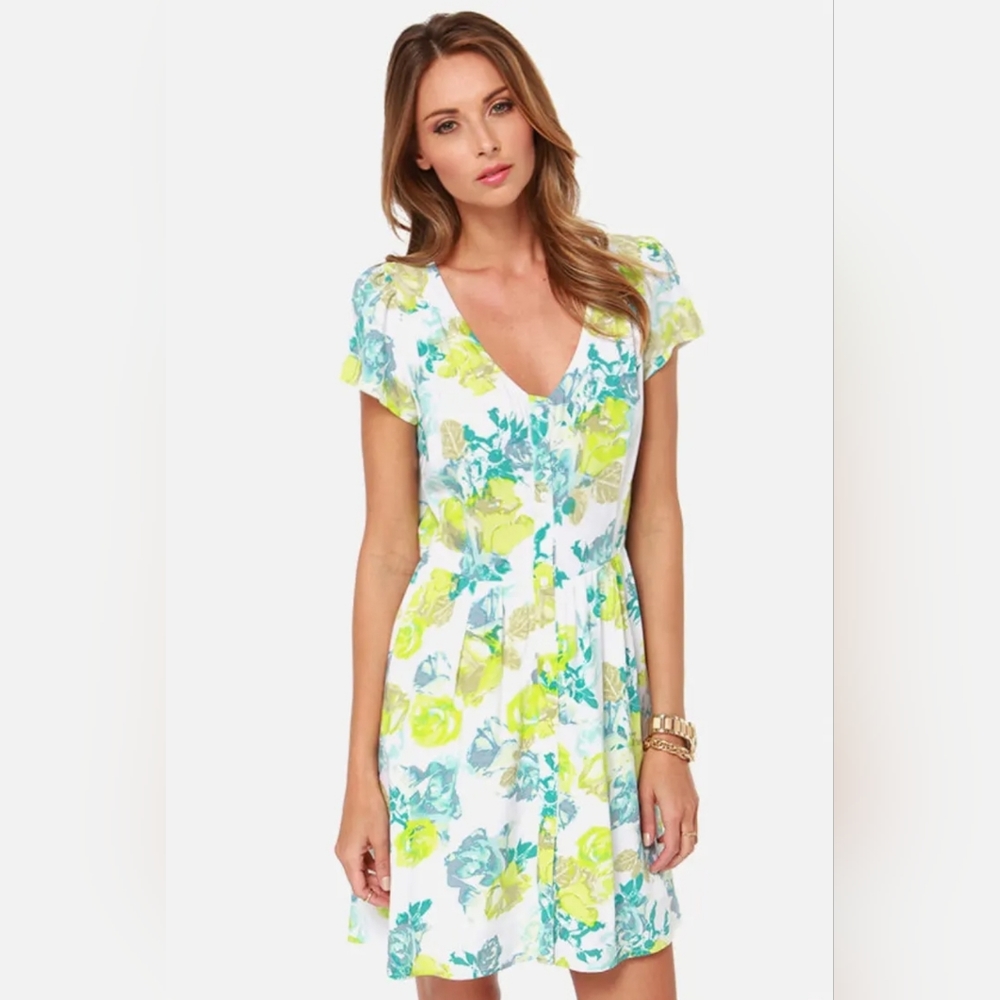 Jack by BB Dakota Cobie Green and Blue Floral Print Mini Dress